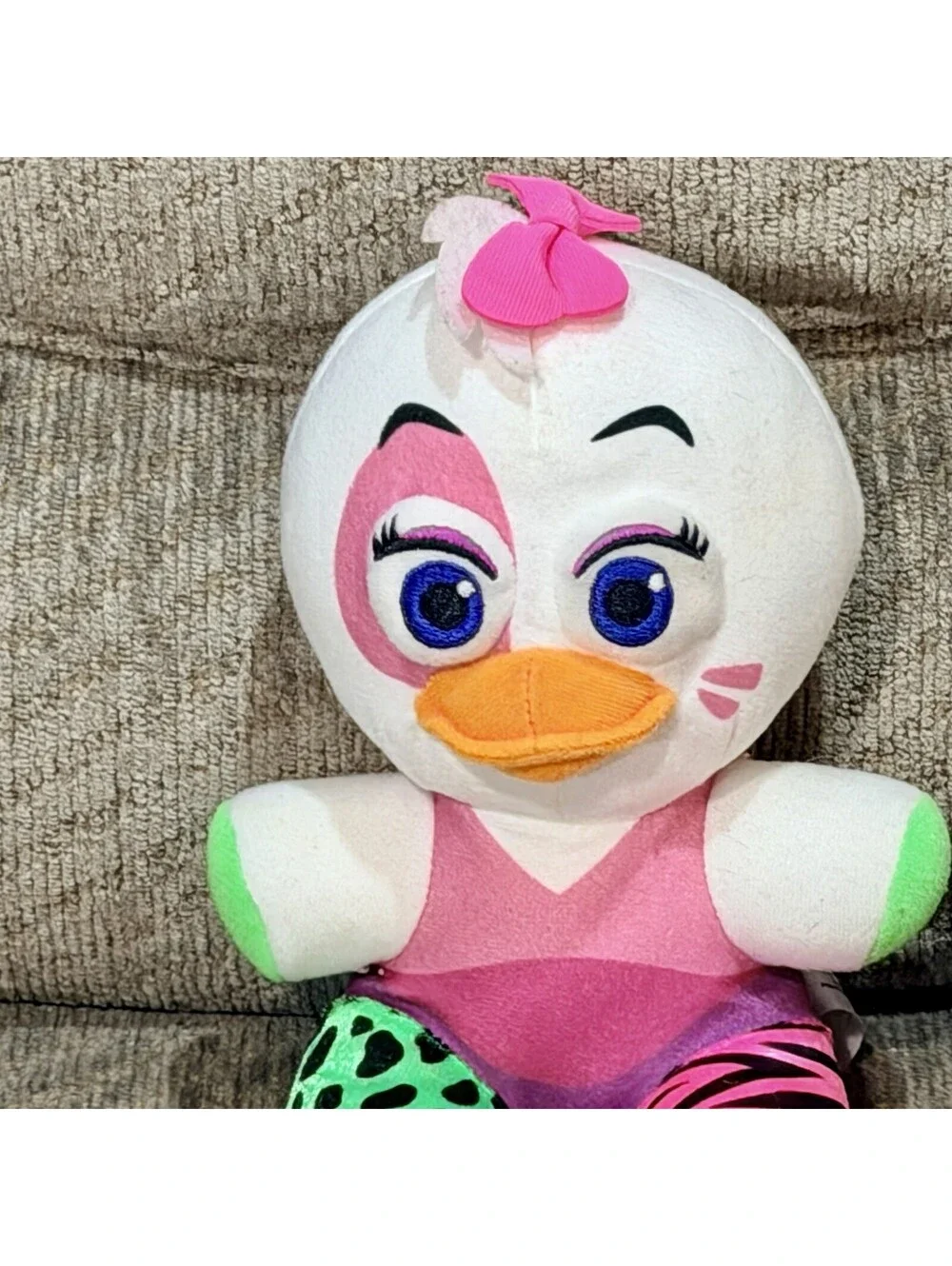 Funko Five Nights at Freddy's - Glamrock Chica Security Breach 8” Plush